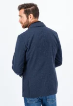 Μοντέρνο τουίντ μπλέιζερ φτιαγμένο από στιβαρό μείγμα μαλλί