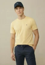 Βαμβακερό μπλουζάκι με στρογγυλή λαιμόκοψη-κιτρινο απαλο