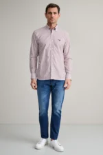 ΠΟΥΚΑΜΙΣΟ COMFORT FIT-ΜΠΟΡΝΤΩ  ΜΕ ΑΣΠΡΕΣ ΡΙΓΕΣ